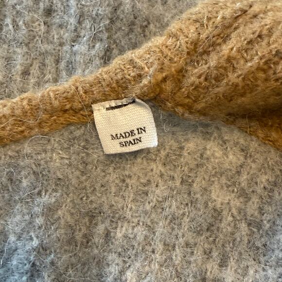 PRE-LOVED sita murt rent the runway sweater Size M-L (see measurements) - Picture 6 of 8